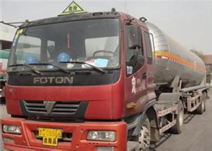 液態(tài)二氧化碳運輸車